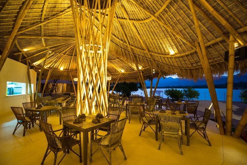 Menjangan Dynasty Resort Pemuteran  Luaran gambar